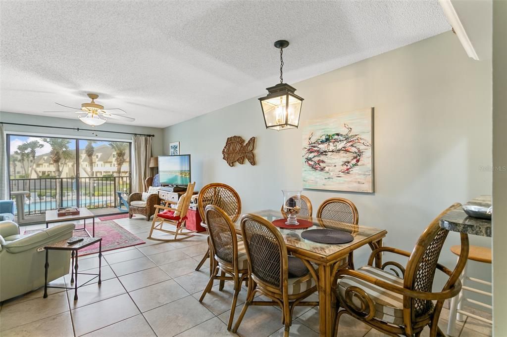 Recently Sold: $589,000 (2 beds, 2 baths, 1064 Square Feet)