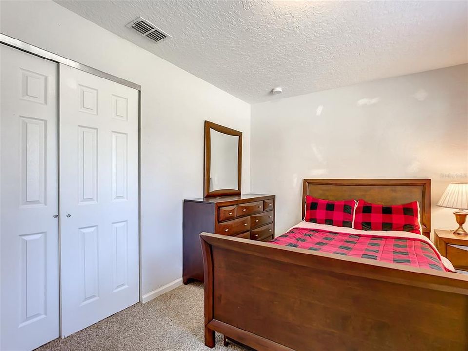 For Sale: $345,000 (3 beds, 2 baths, 1470 Square Feet)