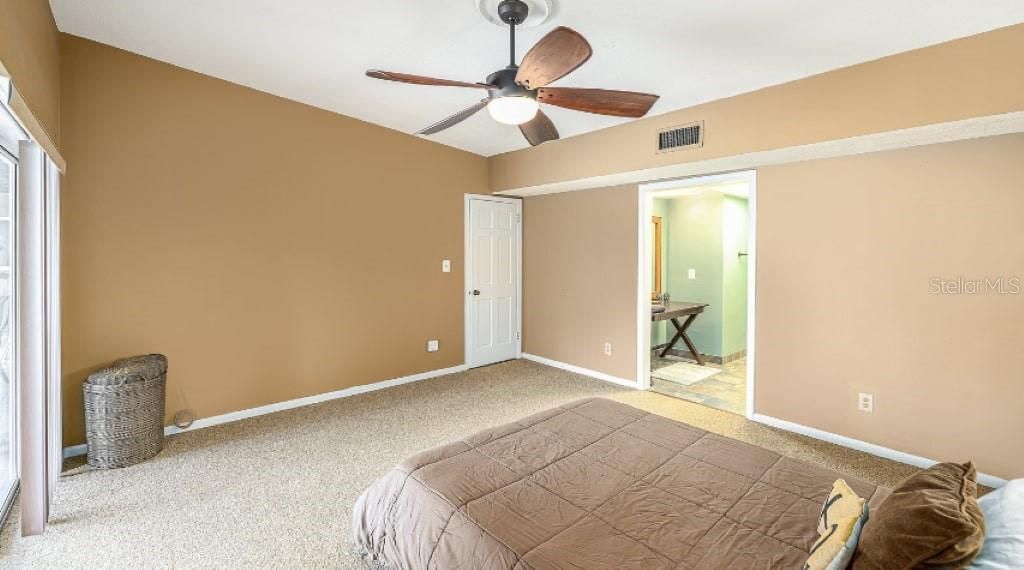 Recently Rented: $2,567 (4 beds, 2 baths, 2017 Square Feet)