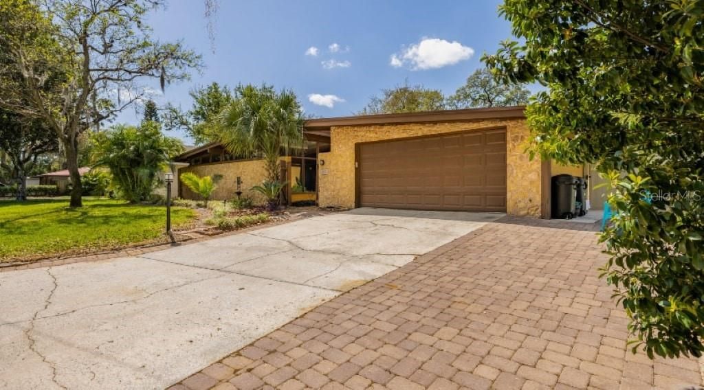 Recently Rented: $2,567 (4 beds, 2 baths, 2017 Square Feet)