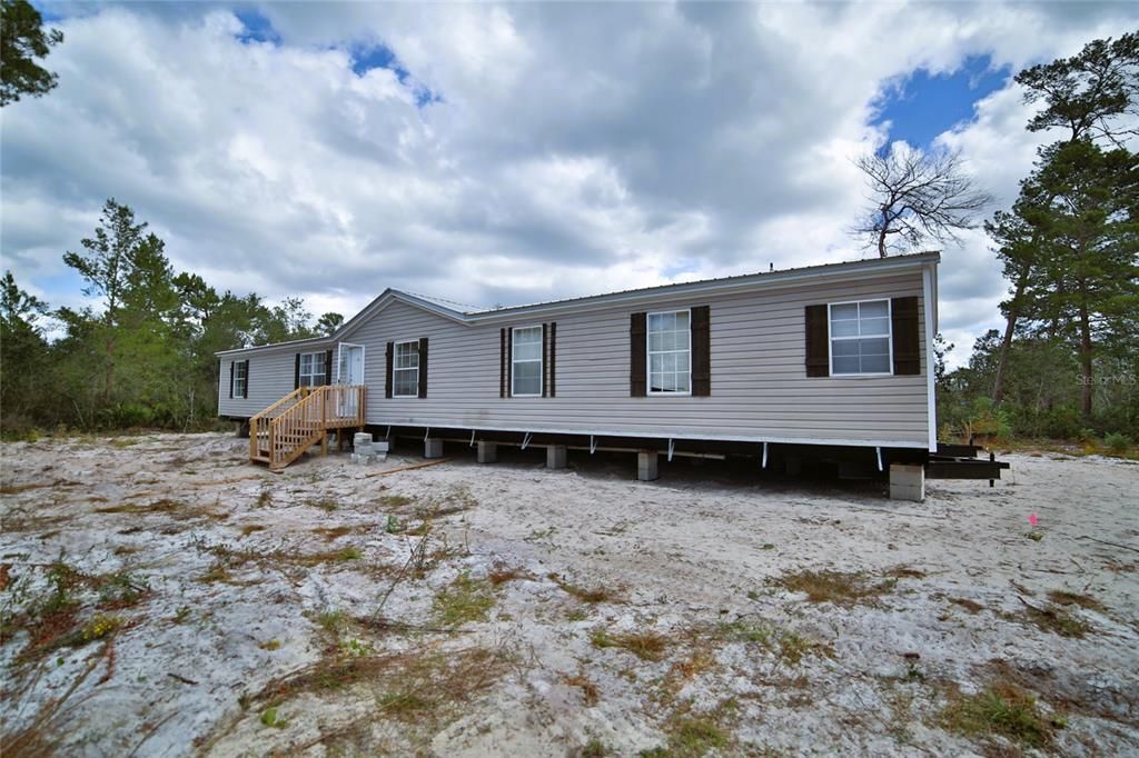 Recently Sold: $125,000 (4 beds, 2 baths, 2052 Square Feet)