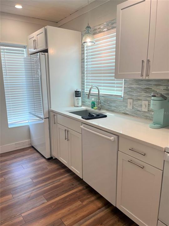 Recently Sold: $550,000 (1 beds, 1 baths, 599 Square Feet)