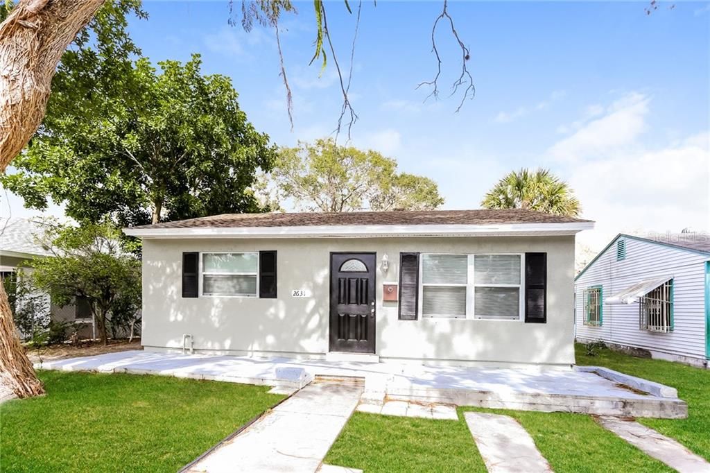 Recently Sold: $230,000 (2 beds, 1 baths, 752 Square Feet)