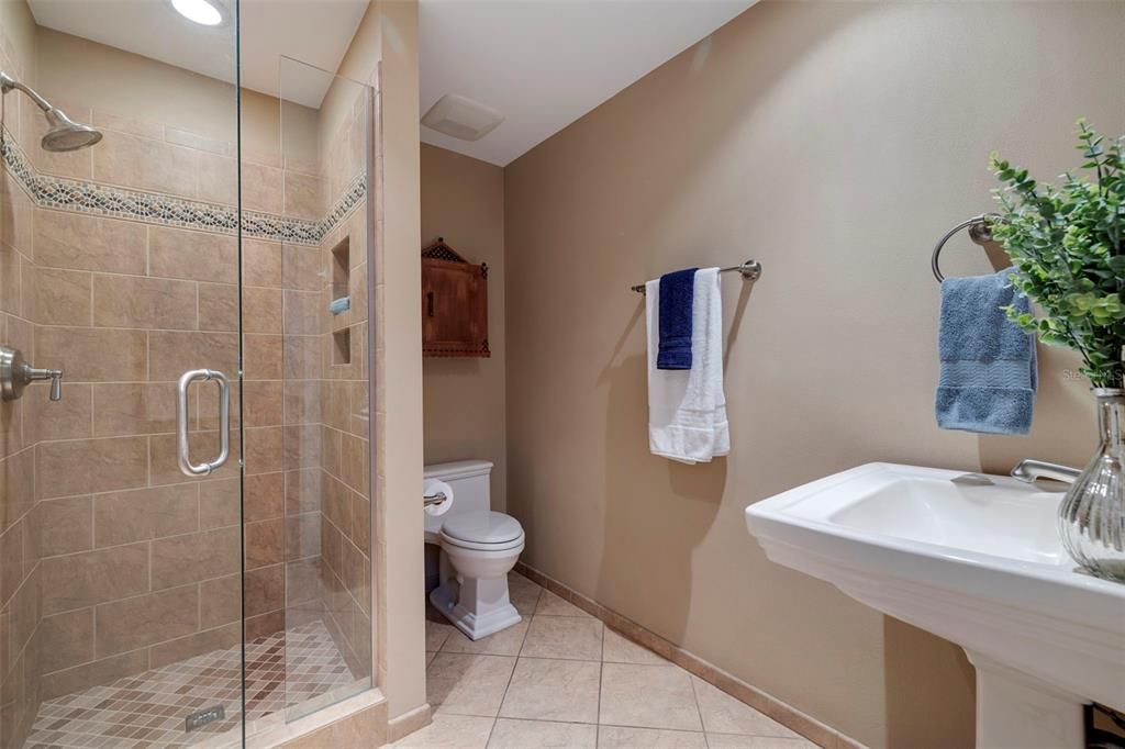 Guest Bathroom 1 - Floor 2 (adjacent Bonus / Bedroom 4)