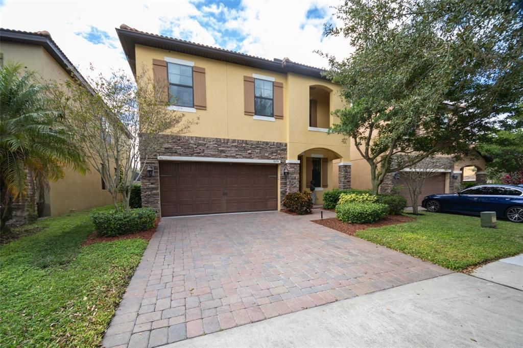 Recently Sold: $575,000 (4 beds, 2 baths, 2436 Square Feet)