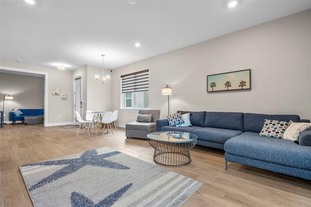 Recently Sold: $459,000 (2 beds, 2 baths, 1503 Square Feet)