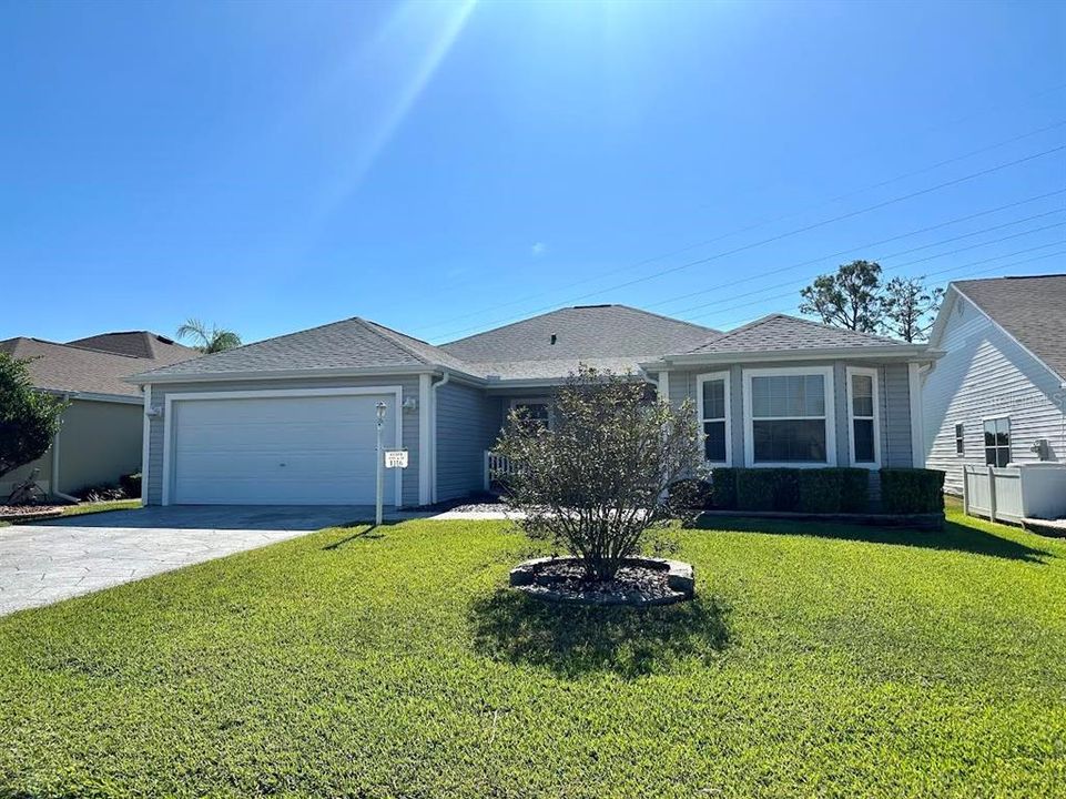 Recently Sold: $439,900 (3 beds, 2 baths, 1758 Square Feet)