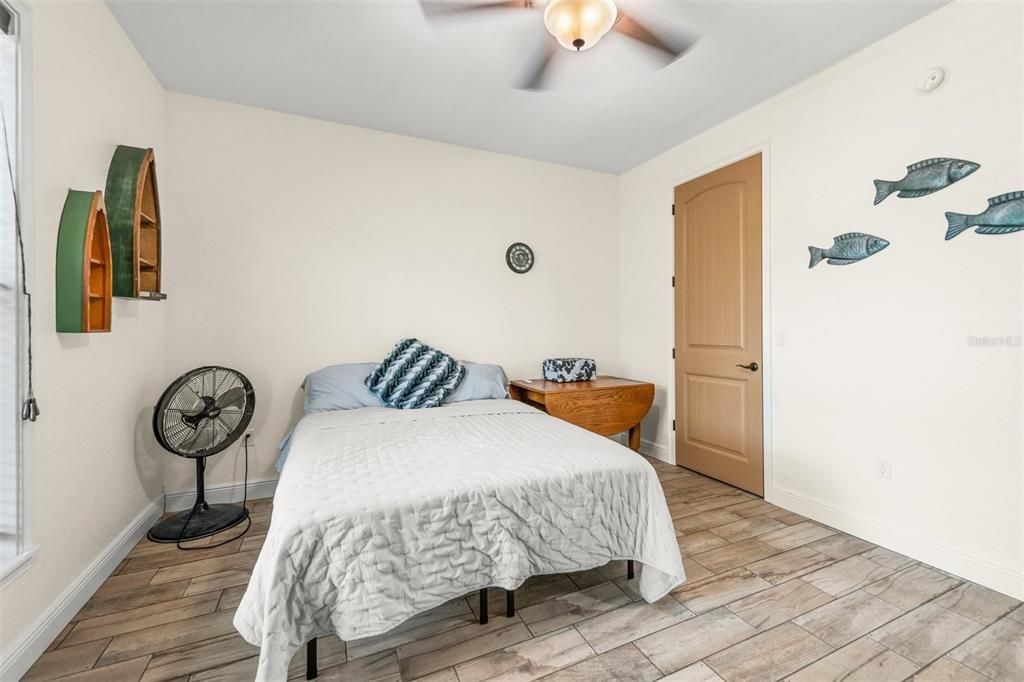 Active With Contract: $449,900 (2 beds, 1 baths, 1380 Square Feet)