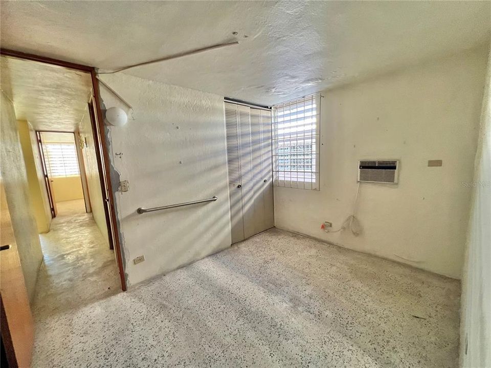 Vendido Recientemente: $120,000 (3 camas, 2 baños, 1000 Pies cuadrados)