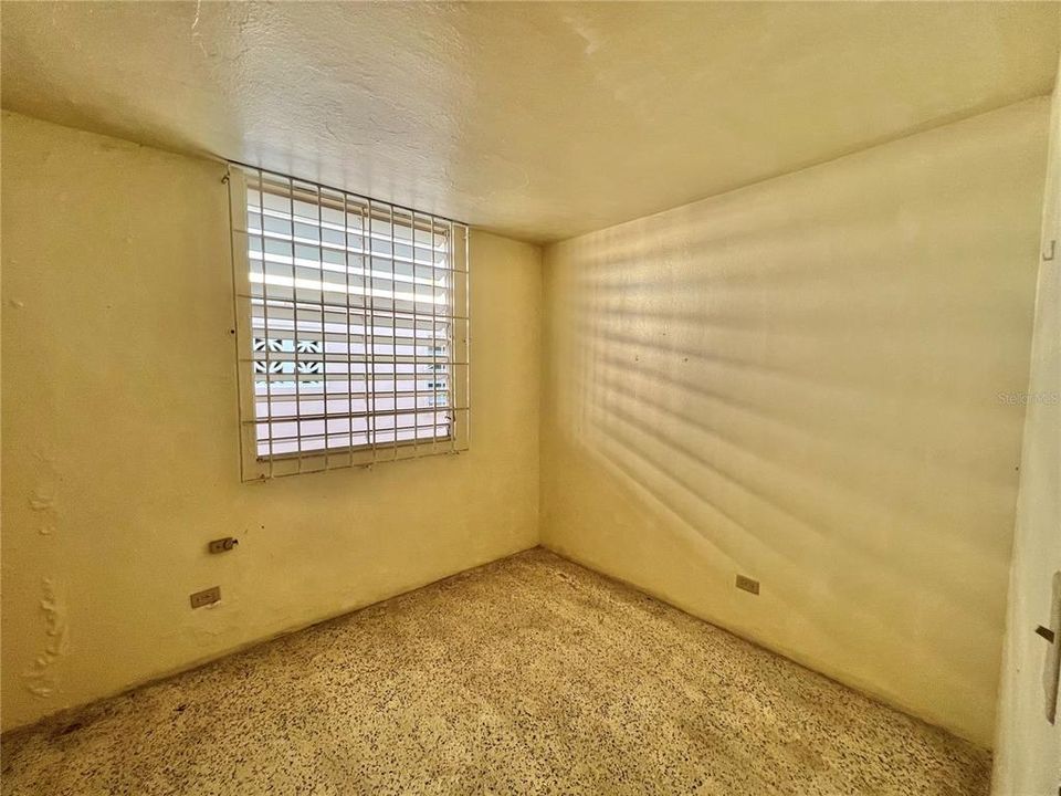 Vendido Recientemente: $120,000 (3 camas, 2 baños, 1000 Pies cuadrados)