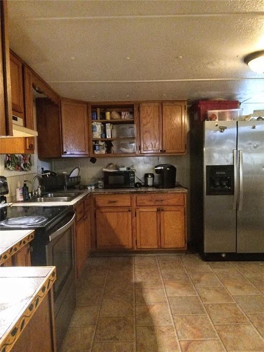 For Sale: $68,000 (2 beds, 2 baths, 840 Square Feet)