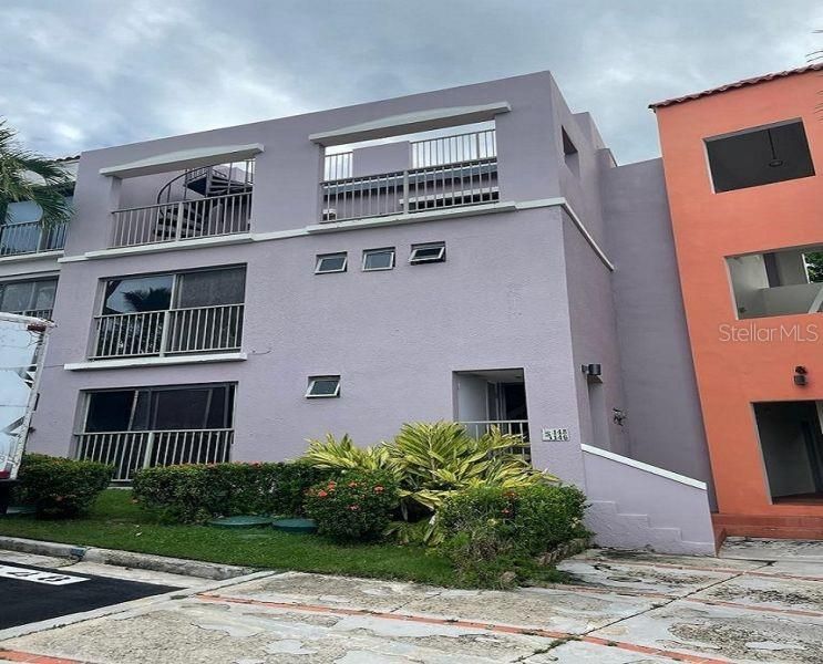 Vendido Recientemente: $299,000 (3 camas, 2 baños, 1774 Pies cuadrados)