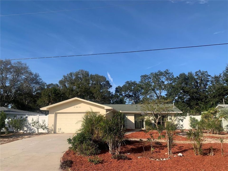 Recently Sold: $399,900 (3 beds, 2 baths, 1460 Square Feet)