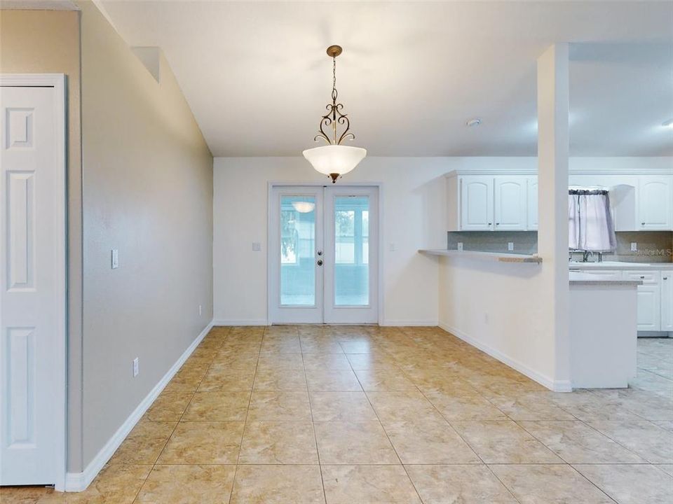 Recently Sold: $349,000 (3 beds, 2 baths, 1510 Square Feet)