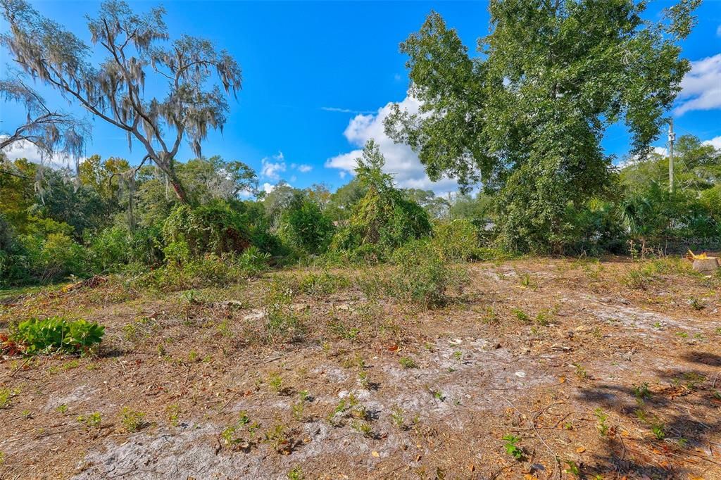 На продажу: $48,000 (0.31 acres)