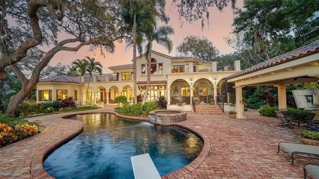For Sale: $12,950,000 (5 beds, 5 baths, 8125 Square Feet)