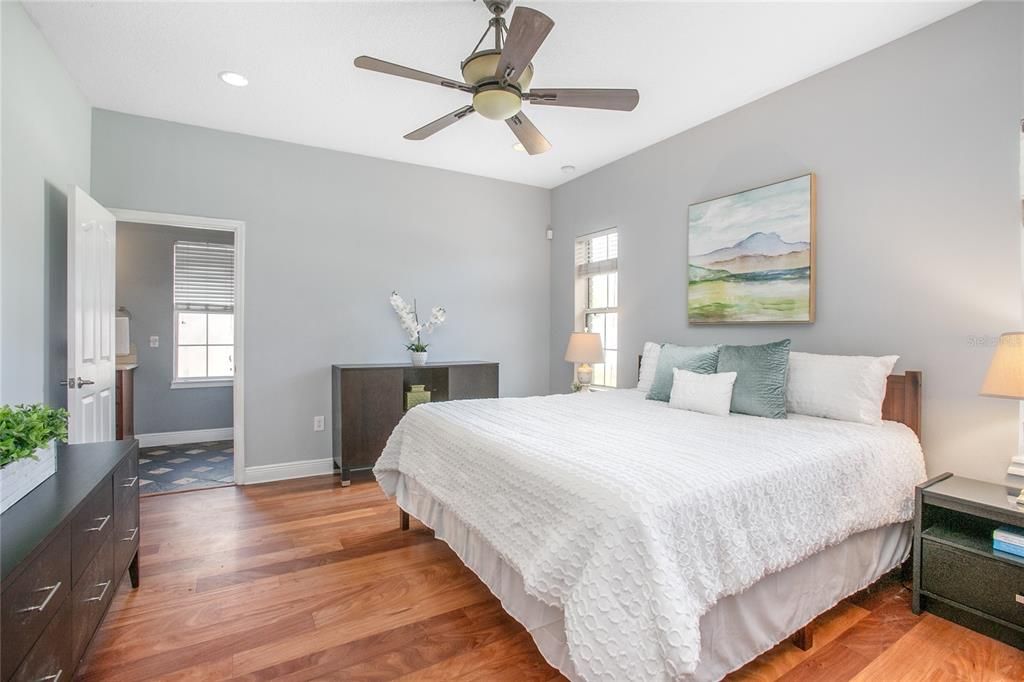 Recently Sold: $779,000 (3 beds, 2 baths, 1921 Square Feet)