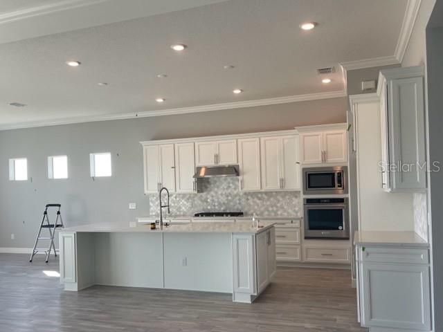 Recently Sold: $753,350 (3 beds, 3 baths, 2200 Square Feet)