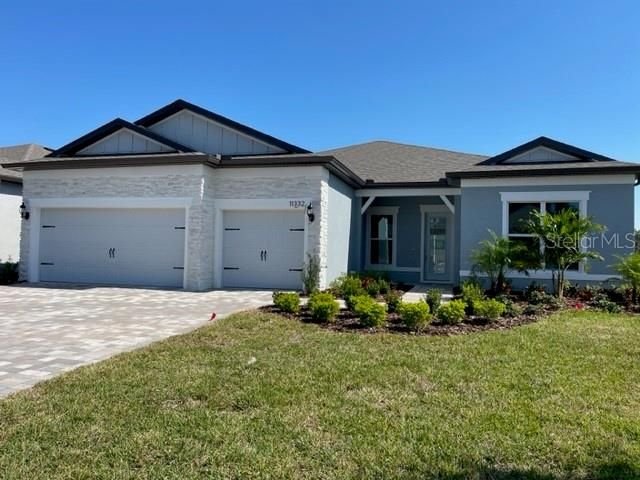 Recently Sold: $753,350 (3 beds, 3 baths, 2200 Square Feet)