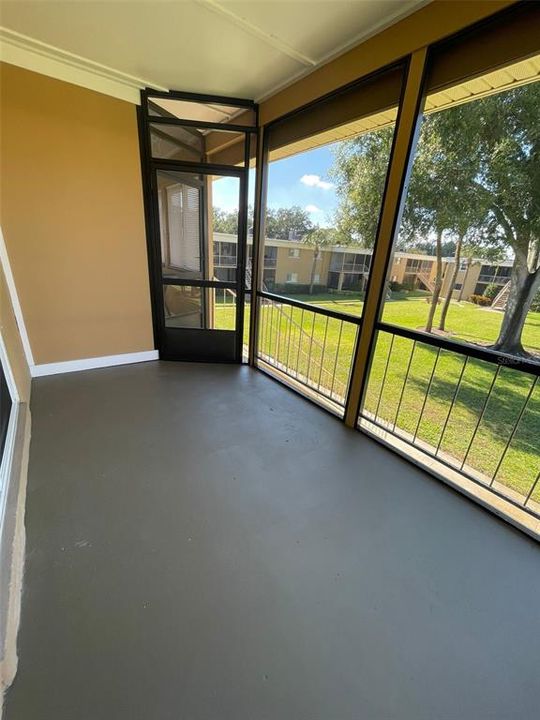 Active With Contract: $155,000 (1 beds, 1 baths, 768 Square Feet)