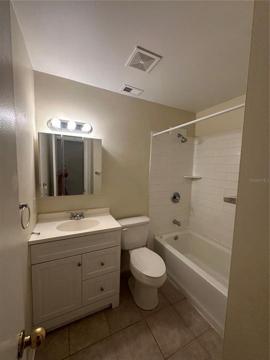 Недавно арендовано: $1,650 (2 спален, 2 ванн, 1020 Квадратных фут)