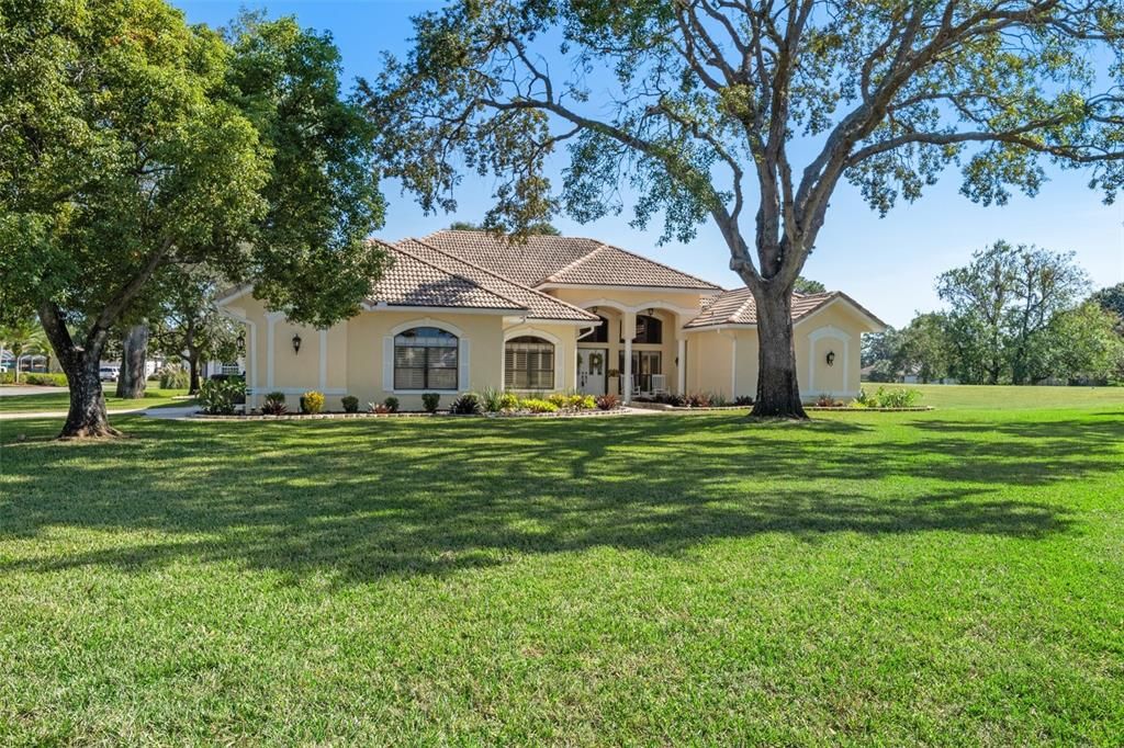 Recently Sold: $751,800 (4 beds, 3 baths, 3204 Square Feet)