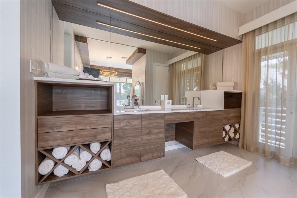 Fully renovated master bathroom