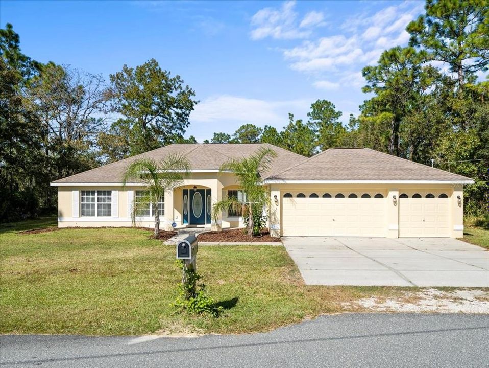 Recently Sold: $335,000 (3 beds, 2 baths, 1955 Square Feet)