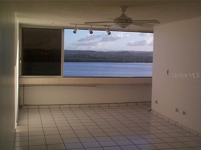 Recently Rented: $1,300 (2 beds, 1 baths, 850 Square Feet)