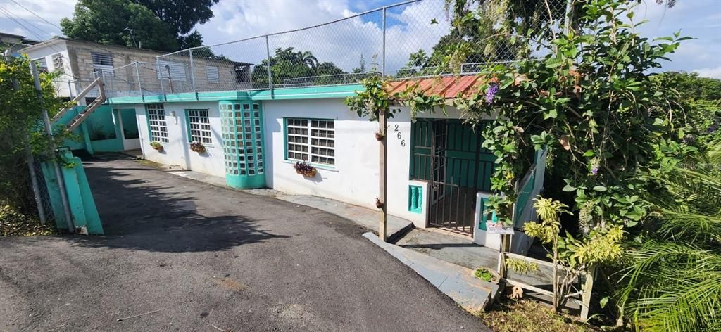 Vendido Recientemente: $79,000 (3 camas, 2 baños, 1001 Pies cuadrados)