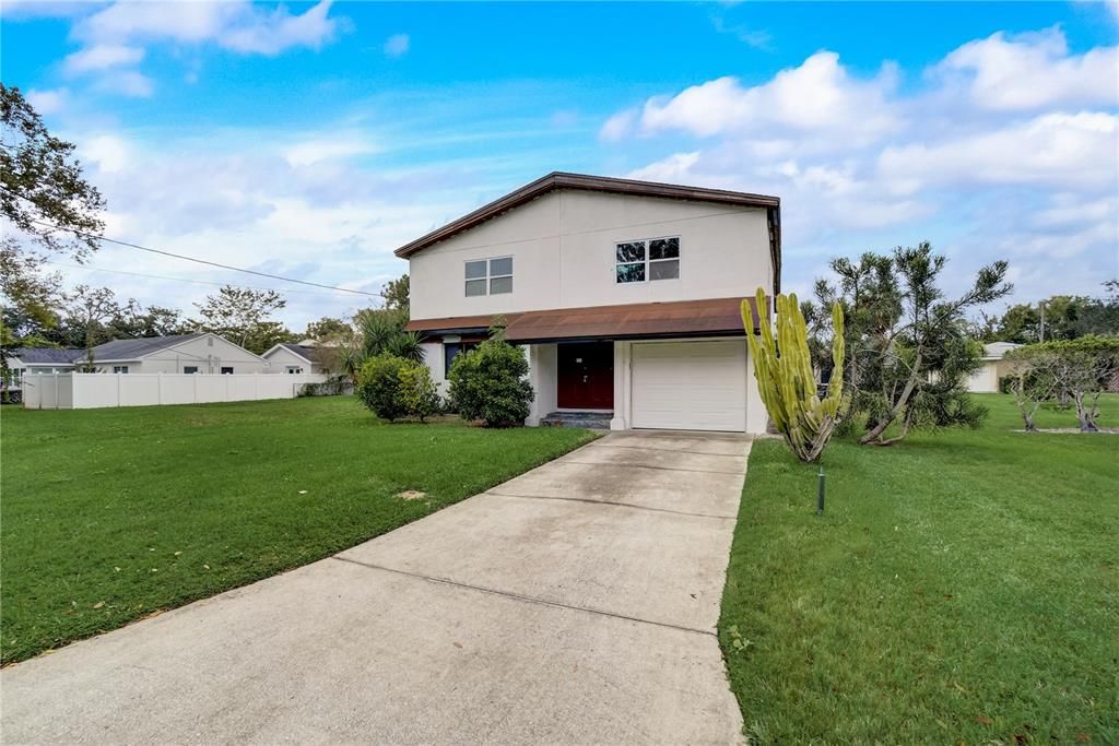 Recently Sold: $440,000 (3 beds, 2 baths, 3725 Square Feet)