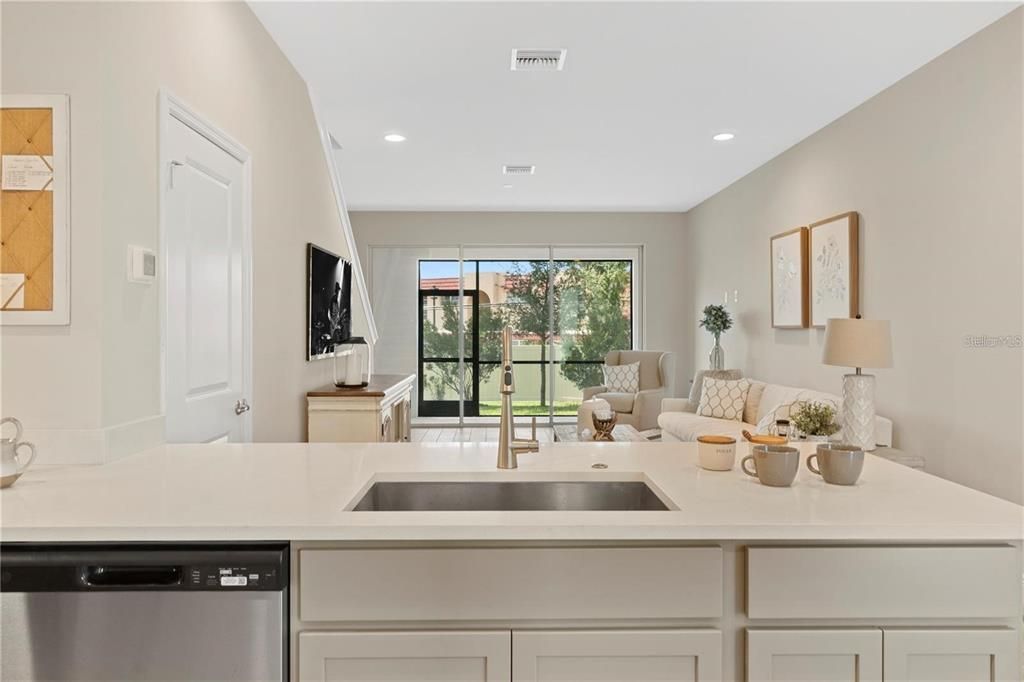 Active With Contract: $420,086 (2 beds, 2 baths, 1534 Square Feet)