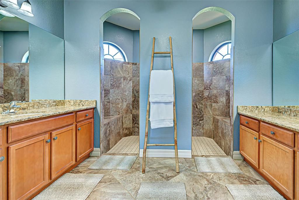 最近售出: $737,000 (3 贝兹, 2 浴室, 1866 平方英尺)