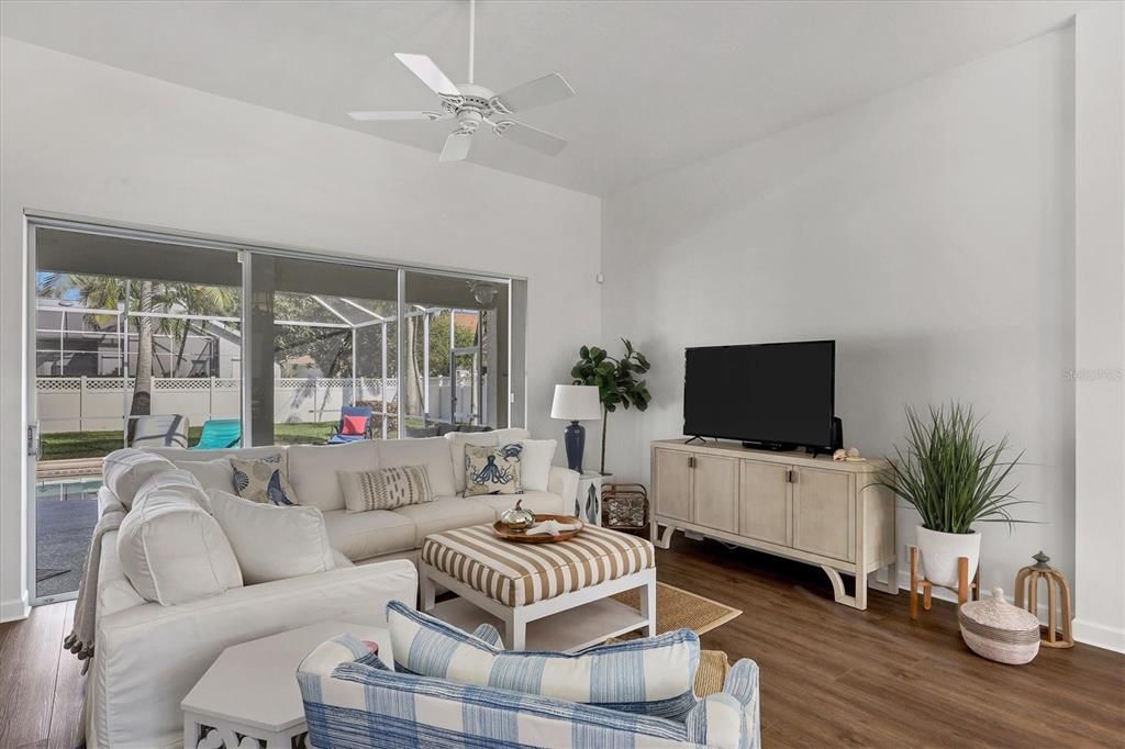 Recently Sold: $770,000 (3 beds, 2 baths, 1770 Square Feet)