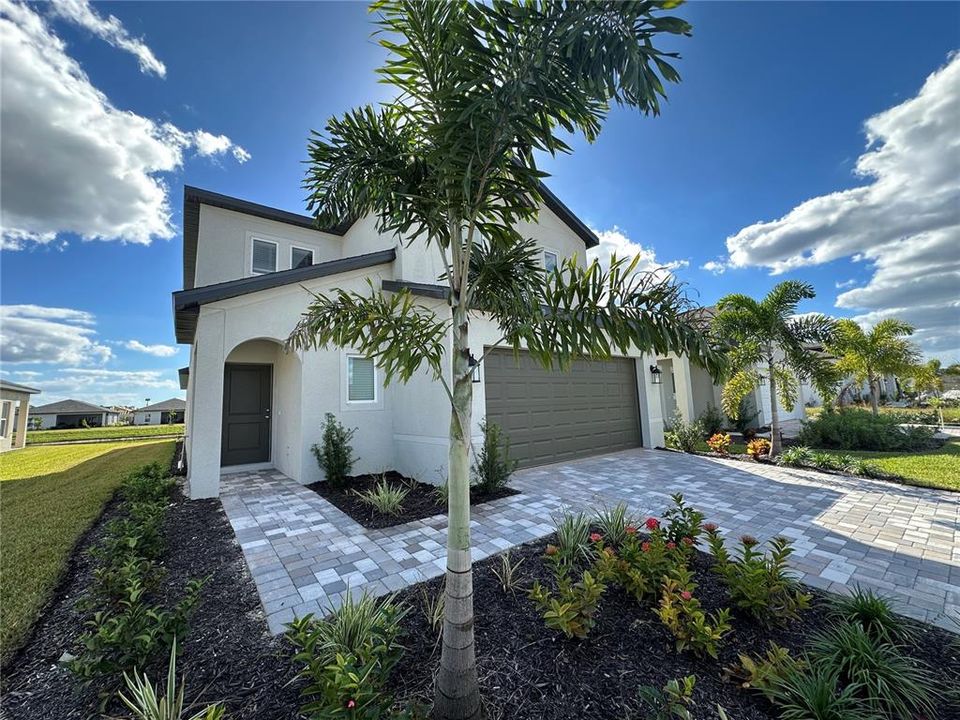 Recently Sold: $399,990 (4 beds, 2 baths, 2289 Square Feet)