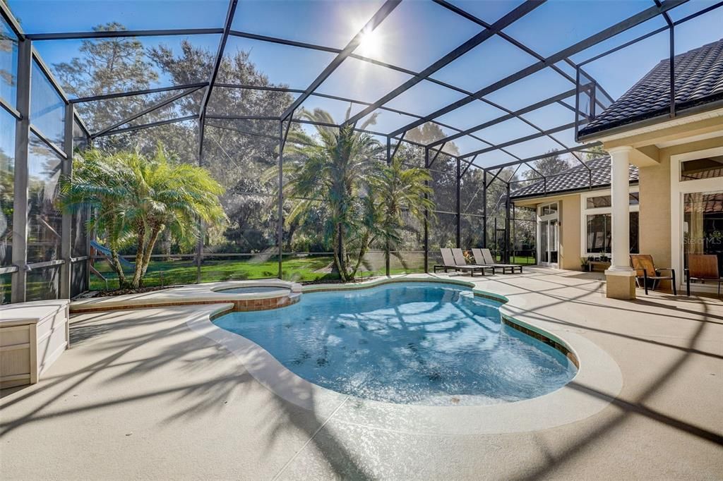 Recently Sold: $1,650,000 (5 beds, 5 baths, 4739 Square Feet)