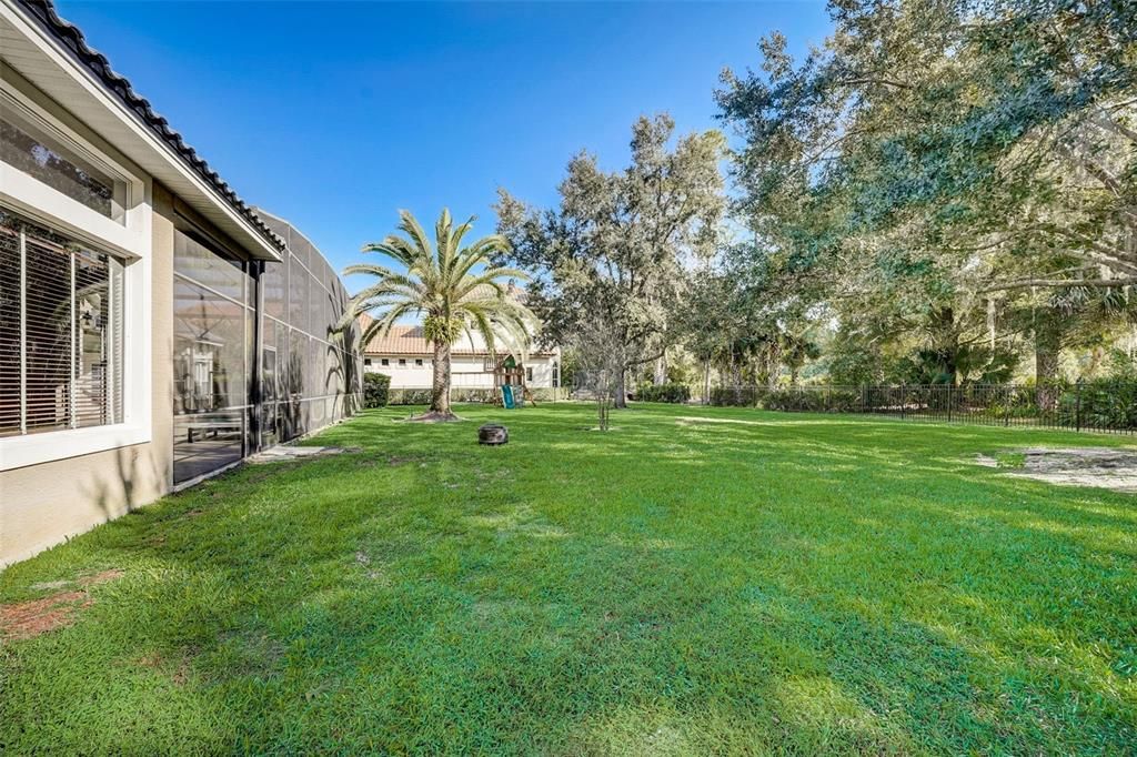 Recently Sold: $1,650,000 (5 beds, 5 baths, 4739 Square Feet)