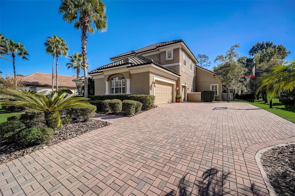 Recently Sold: $1,650,000 (5 beds, 5 baths, 4739 Square Feet)