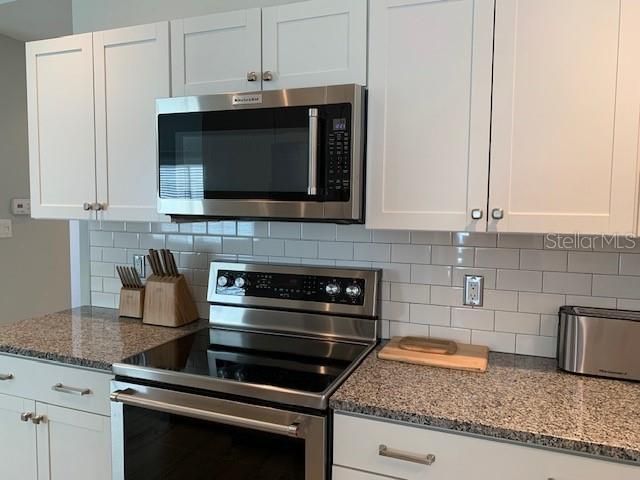 For Rent: $4,000 (2 beds, 2 baths, 1223 Square Feet)
