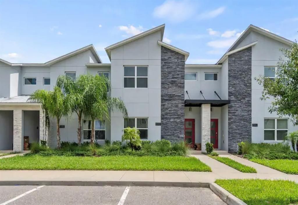 Recently Sold: $480,000 (4 beds, 3 baths, 1914 Square Feet)