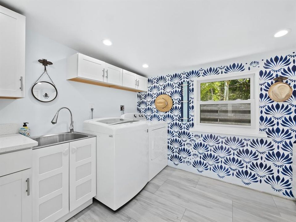 Recently Sold: $2,000,000 (3 beds, 2 baths, 1143 Square Feet)