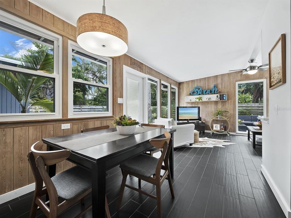 Recently Sold: $2,000,000 (3 beds, 2 baths, 1143 Square Feet)