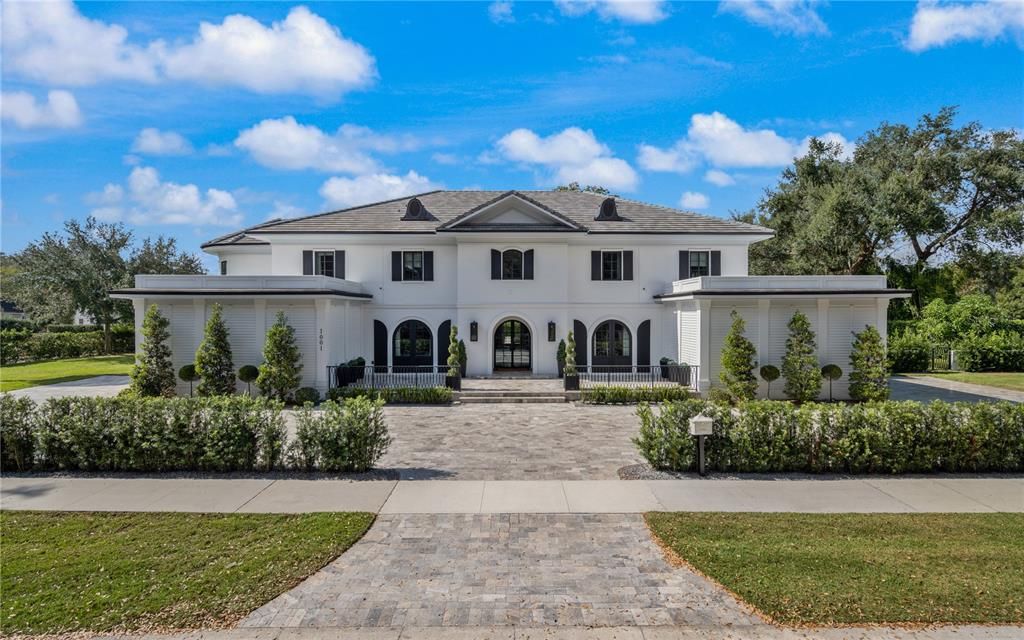 For Sale: $7,250,000 (5 beds, 6 baths, 9075 Square Feet)