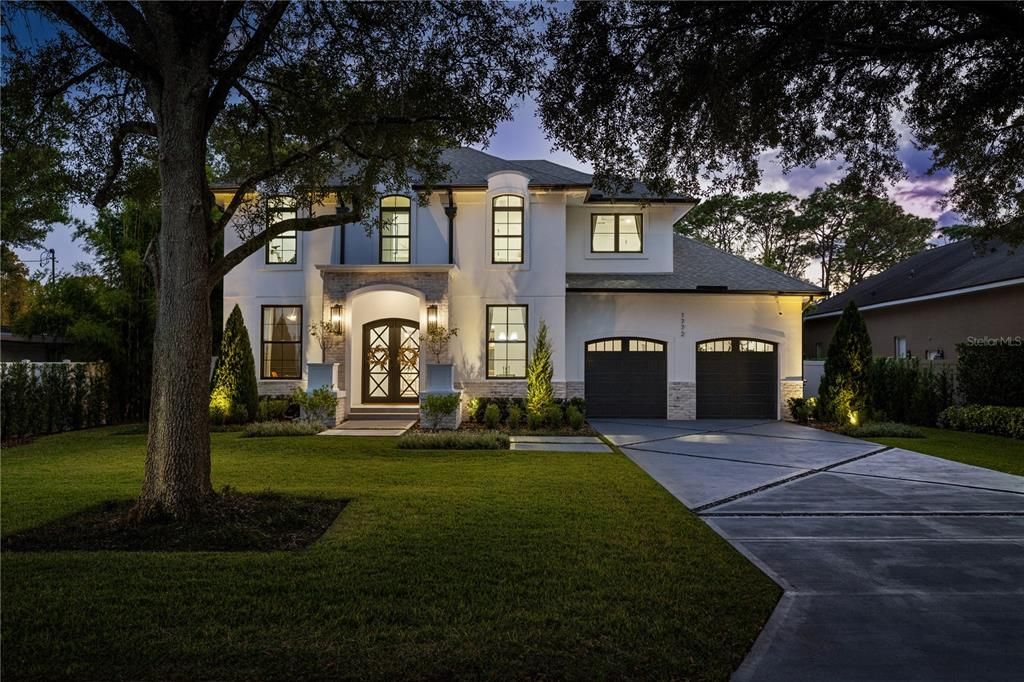 Recently Sold: $2,395,000 (4 beds, 3 baths, 3914 Square Feet)