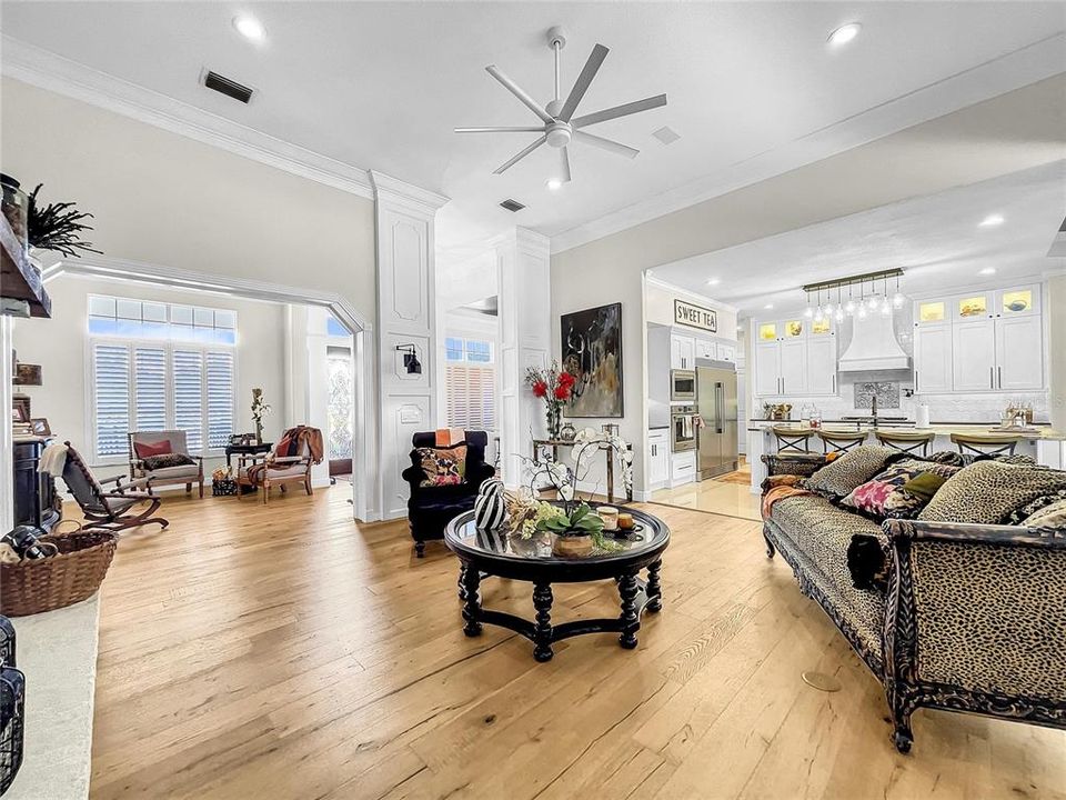 Recently Sold: $1,795,000 (6 beds, 4 baths, 4880 Square Feet)