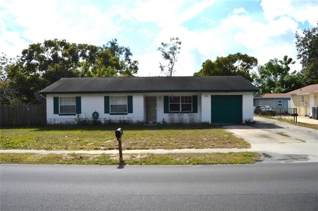 Recently Sold: $295,000 (4 beds, 2 baths, 1524 Square Feet)