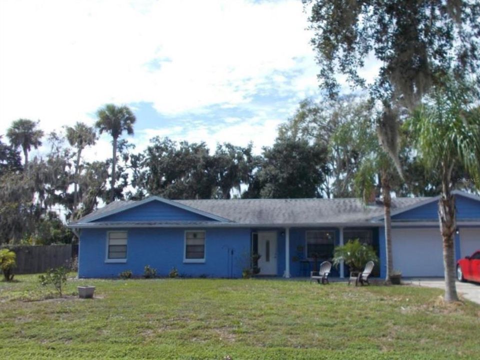 Recently Sold: $180,000 (3 beds, 2 baths, 1208 Square Feet)