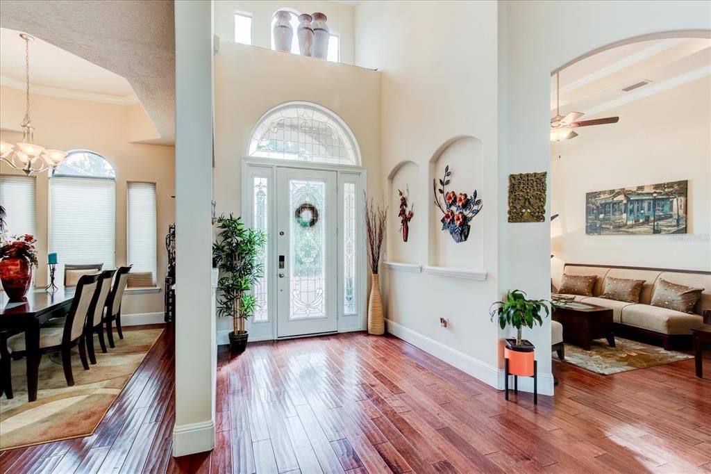 Foyer entry with 2 story ceiling