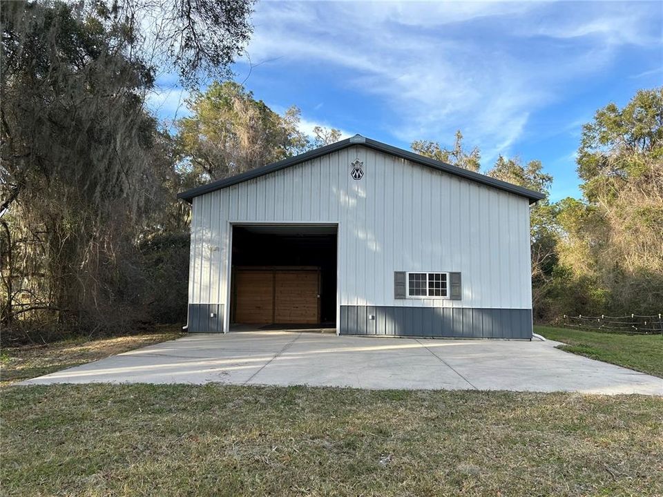 For Sale: $899,000 (3 beds, 2 baths, 2542 Square Feet)