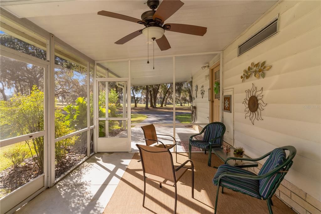 Screened Room 12x16Ft/ Cement Flooring/ Clean and Bright